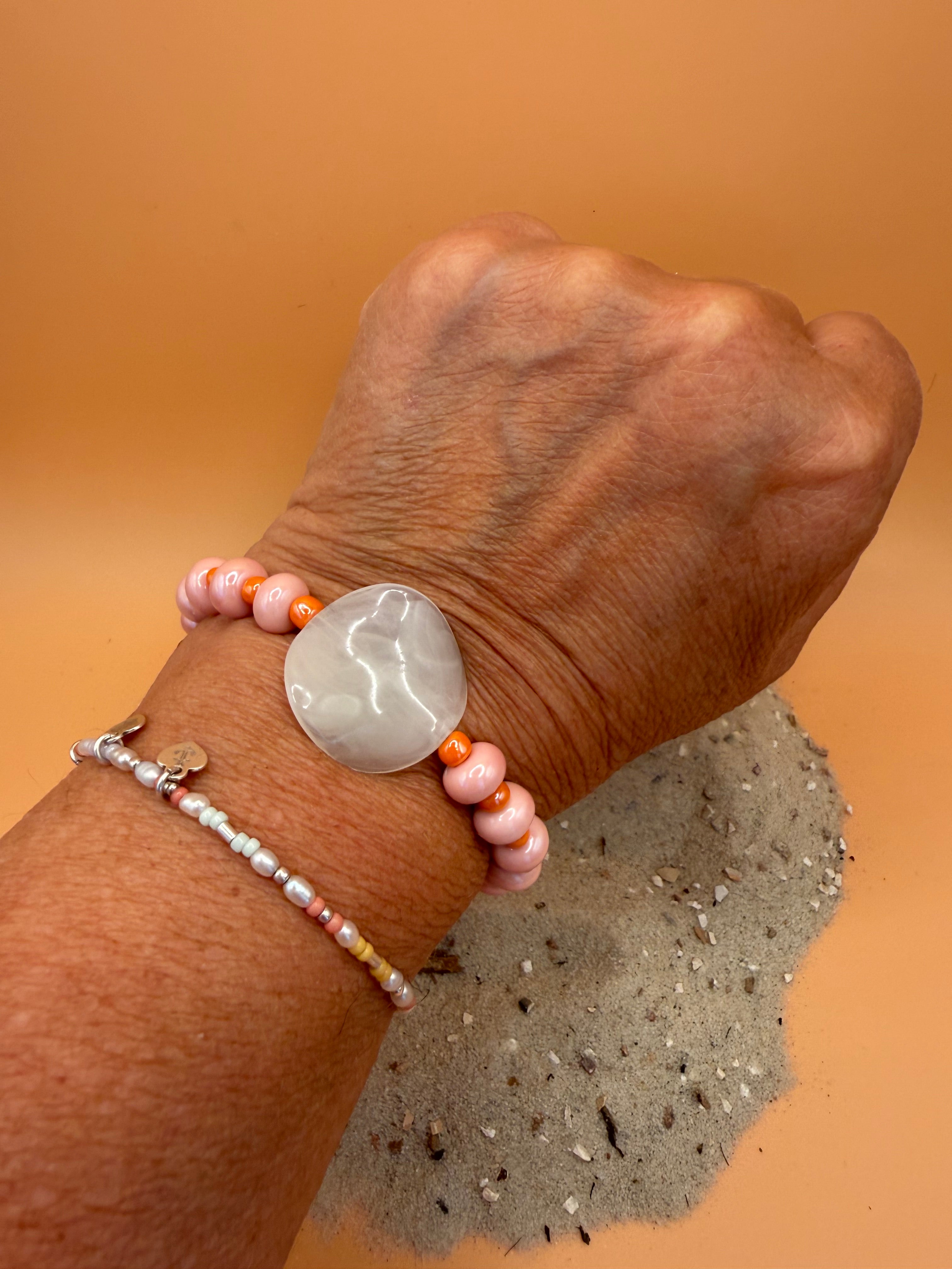 „Rosé Glow“ Armband – Warme Pastelltöne treffen auf Orange