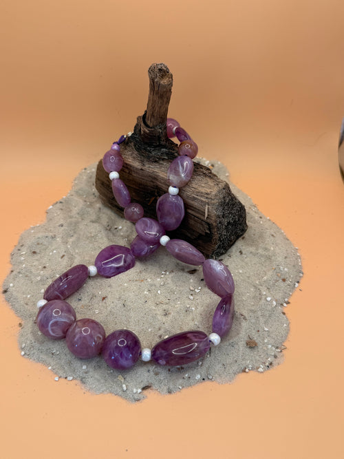"Lila Pearl Vibes" - Statement Kette