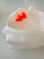 „Herzensbrise Neon Orange“ Ohrhaken