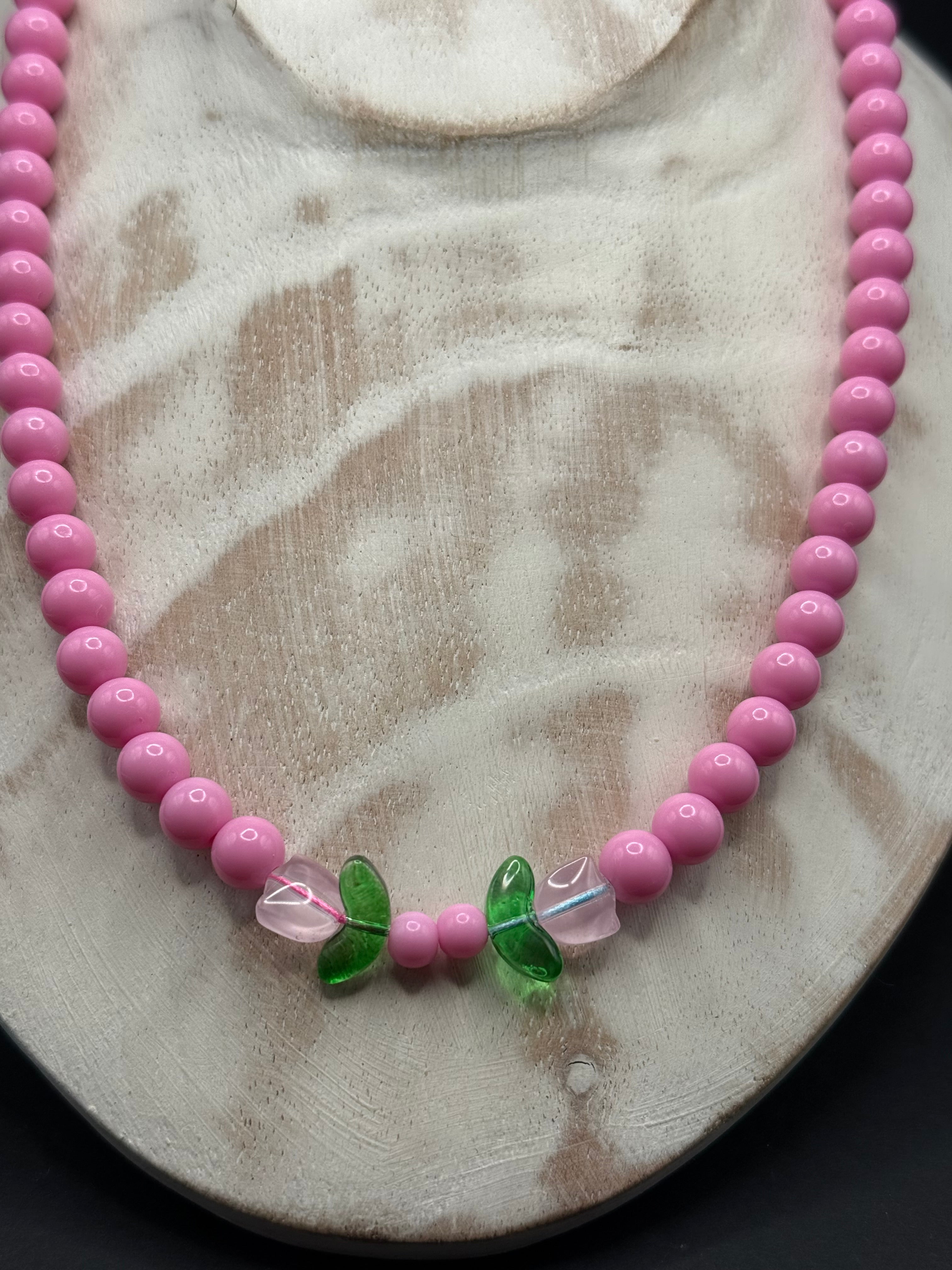 „Deich Blüte“ –  Kräftige Shiny Pink Kette