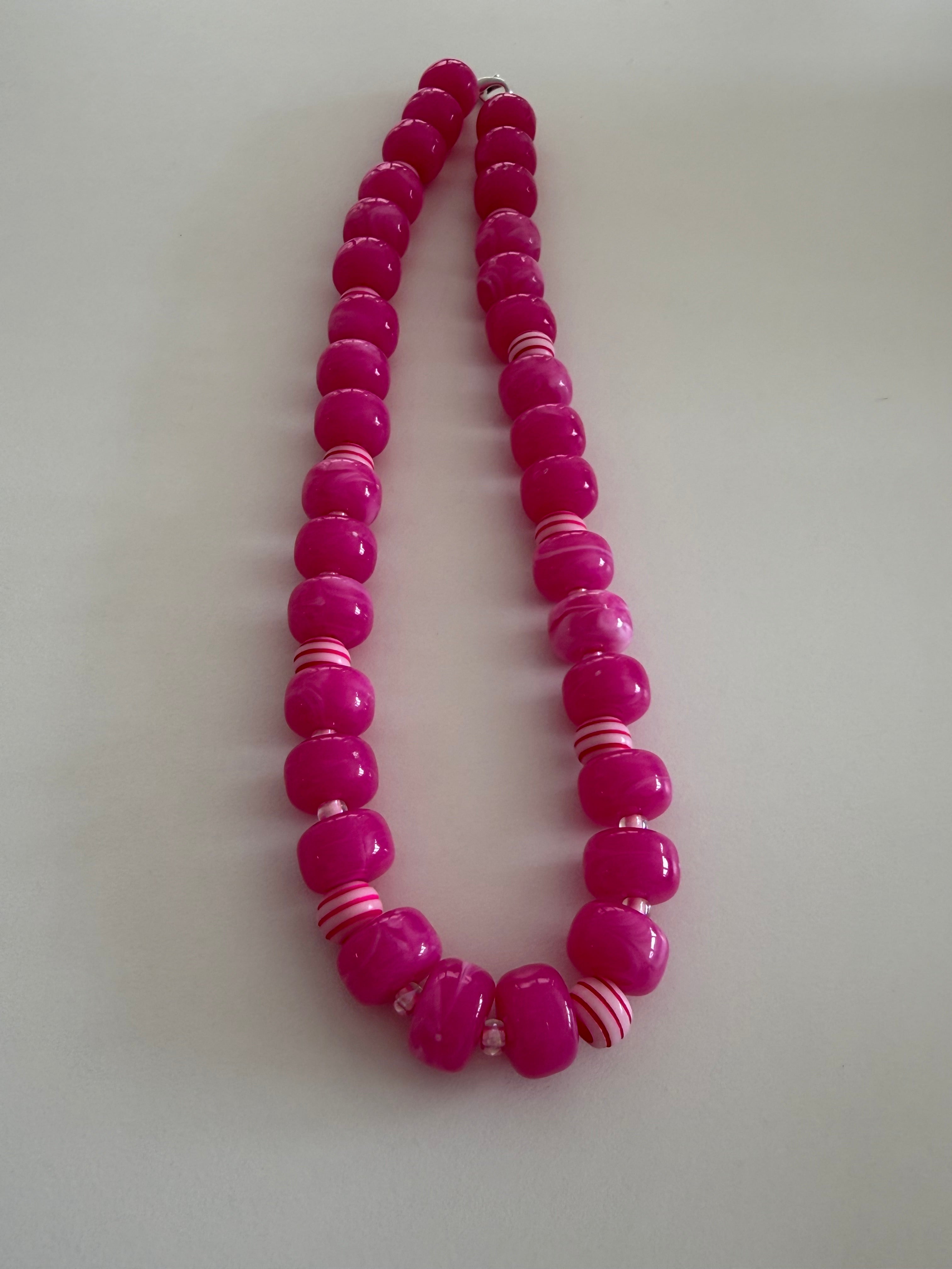 " Pinker Kluntje" – Pinke Perlenkette